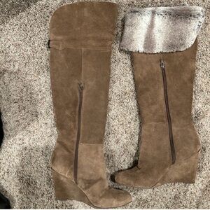 BCBGeneration Suede wedge boots faux fur BNWT size 10!
